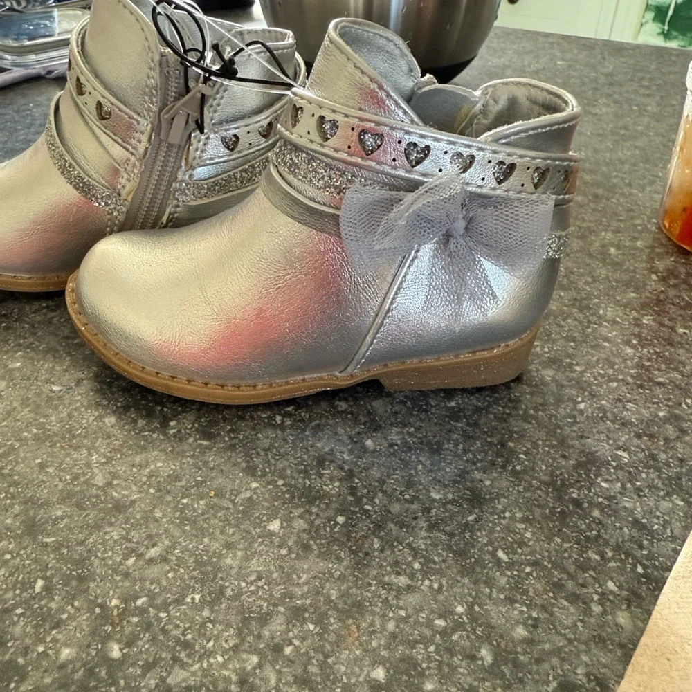 Jellypop Shimmering Silver Kids Boots size girls 8 - Picture 3 of 6